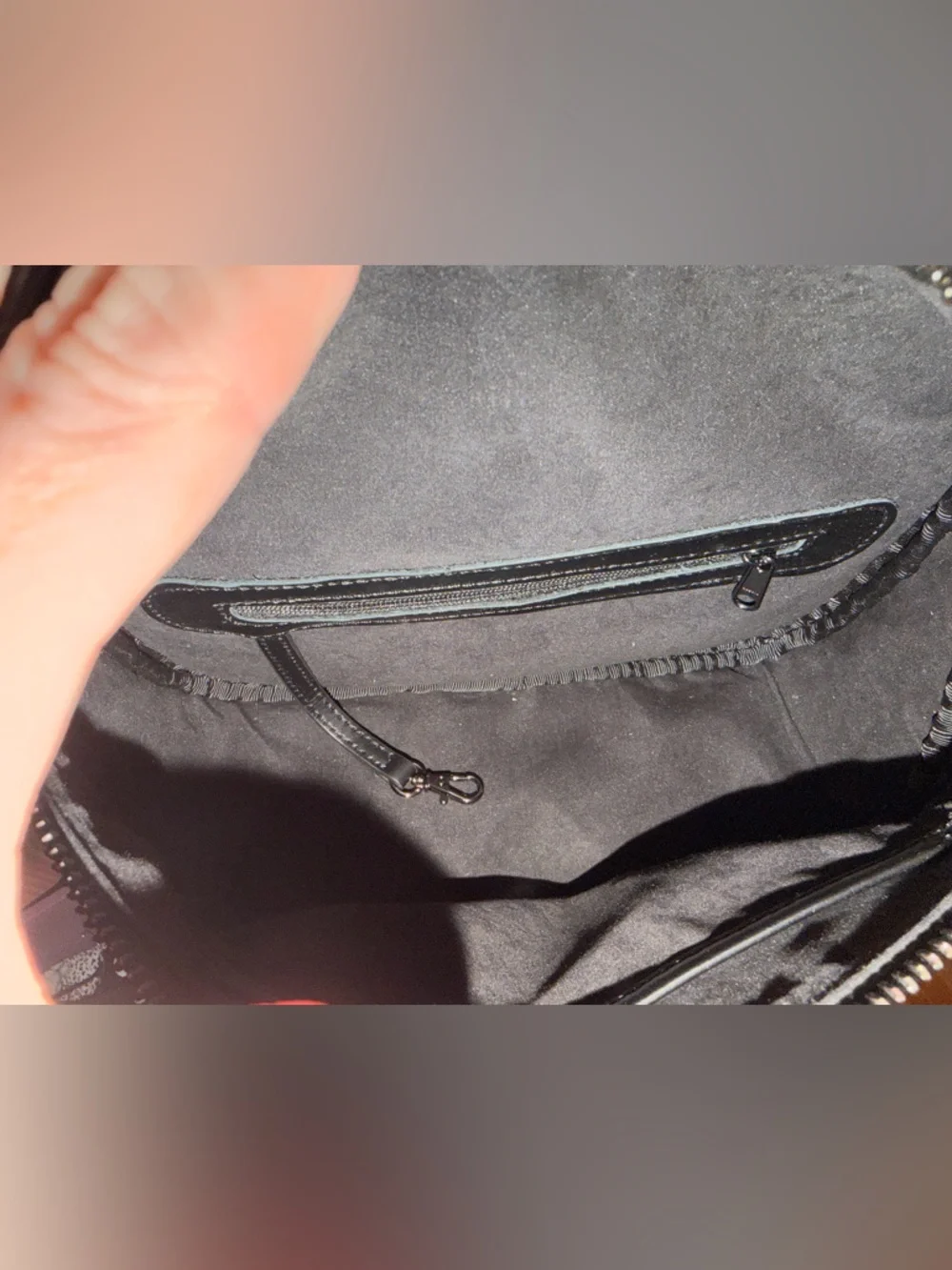 Andar The Waymaker Full Size Leather Crossbody Black Luxe Minimalist Bag - Picture 10 of 16